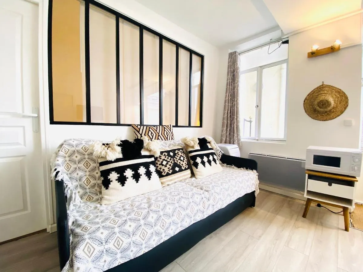 Beauty Saint Paul Apartment Paris