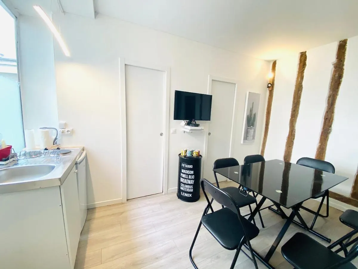 Beauty Saint Paul Apartment Paris